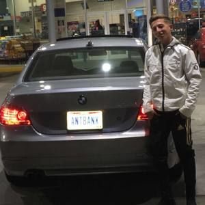 Meet your Posher, Anthony